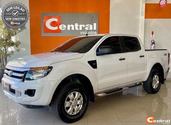 FORD RANGER 3.2 XLS 4X4 CD 20V DIESEL 4P MANUAL